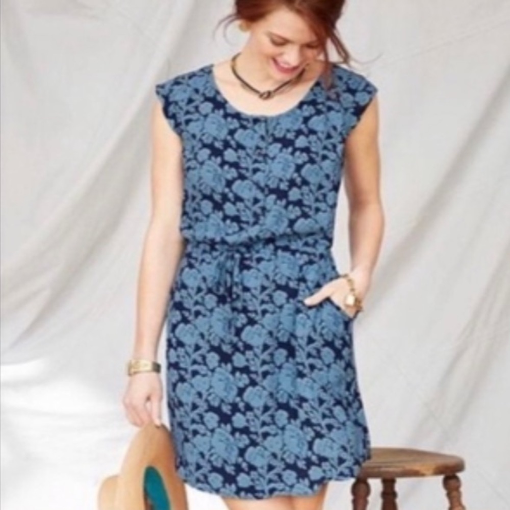 Cabi Java Blue Floral Drawstring Waist Dress Euc … - image 1